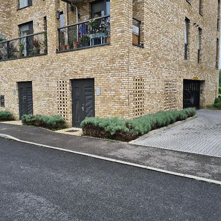 Pass The Keys Stunning And Spacious Modern Flat - Own Car Park Cambridge-i reptér Kültér fotó