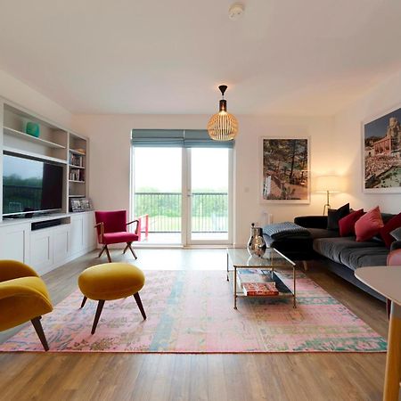 Pass The Keys Stunning And Spacious Modern Flat - Own Car Park Cambridge-i reptér Kültér fotó